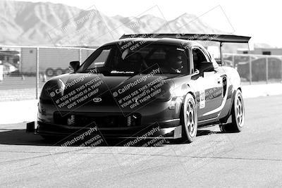 media/Apr-23-2022-Club Racer Events (Sat) [[b3040df9ff]]/Around the Pits/